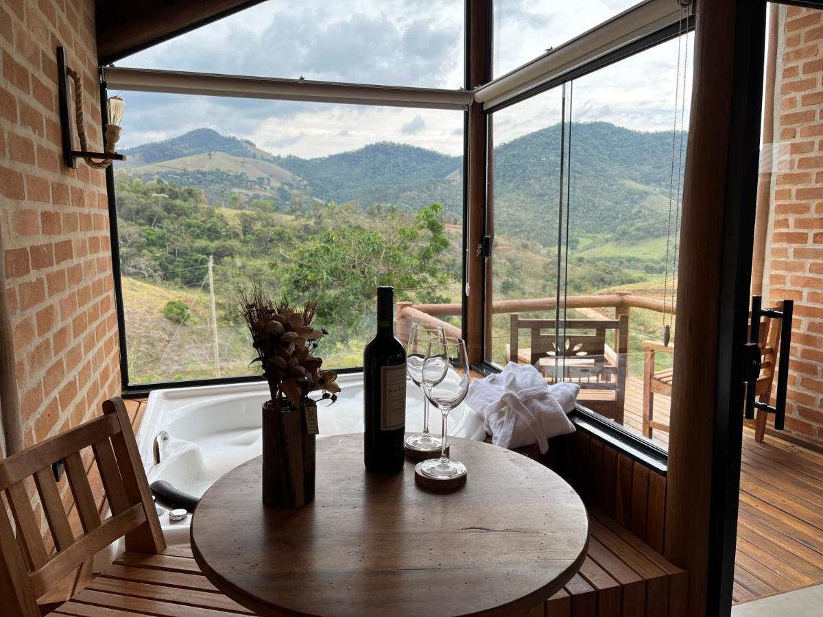 Pousada Ho'Oponopono Chalets & Wine Sapucaí-Mirim Exteriör bild
