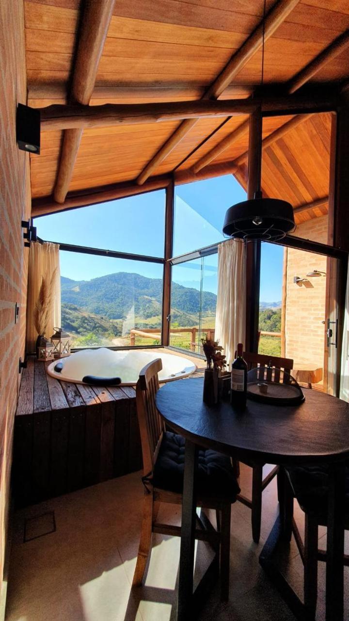 Pousada Ho'Oponopono Chalets & Wine Sapucaí-Mirim Exteriör bild