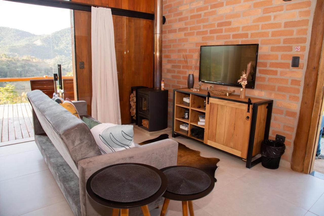 Pousada Ho'Oponopono Chalets & Wine Sapucaí-Mirim Exteriör bild