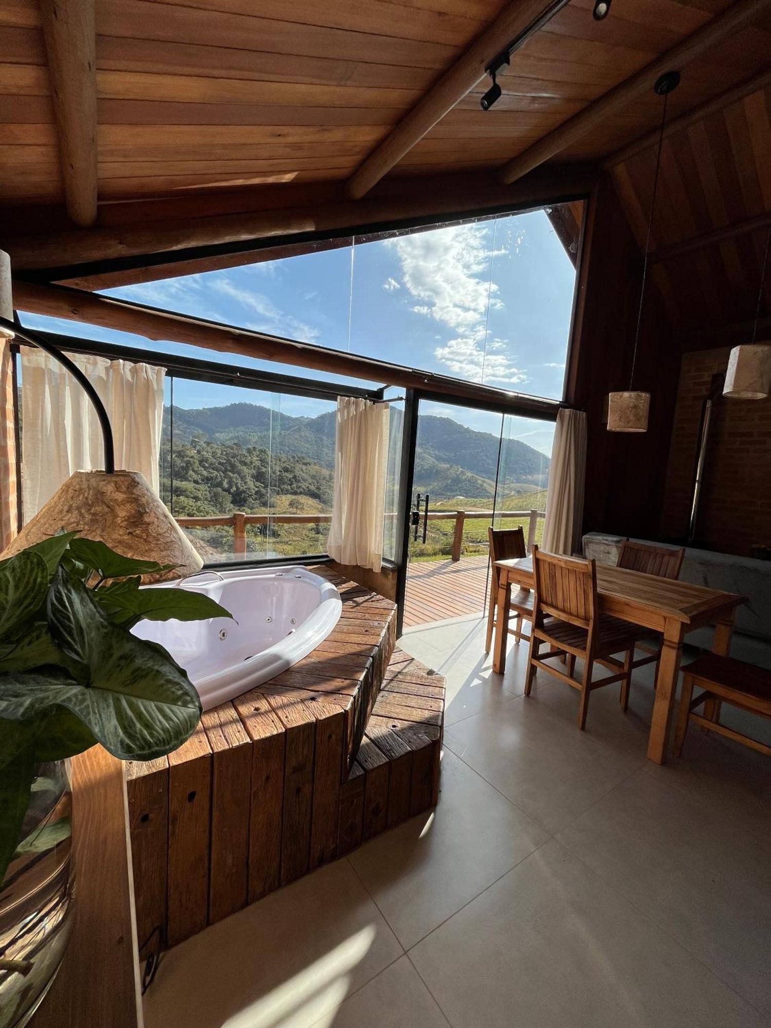 Pousada Ho'Oponopono Chalets & Wine Sapucaí-Mirim Exteriör bild