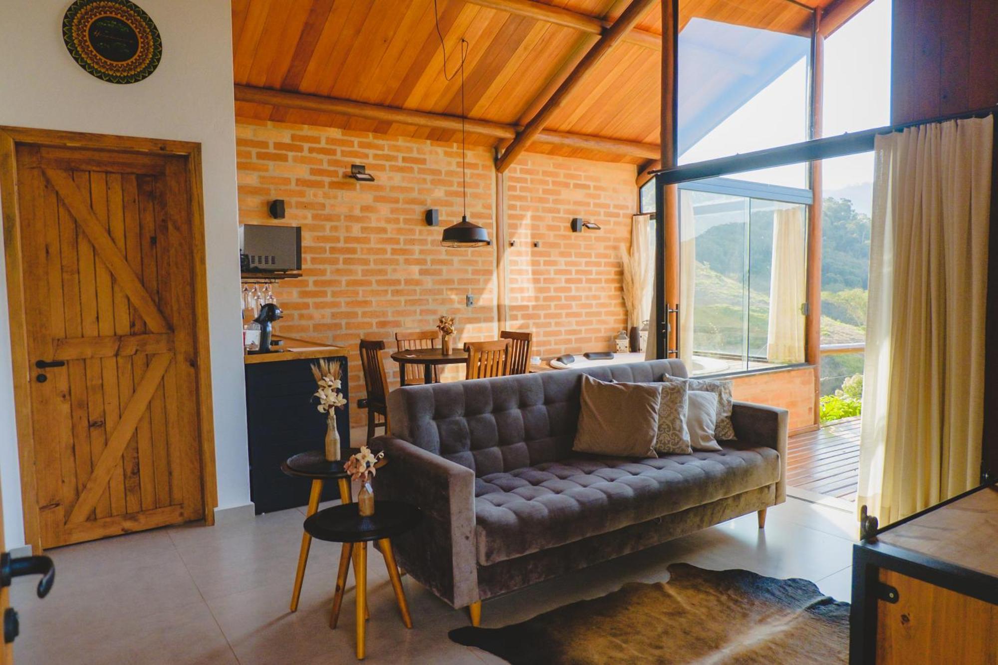 Pousada Ho'Oponopono Chalets & Wine Sapucaí-Mirim Exteriör bild